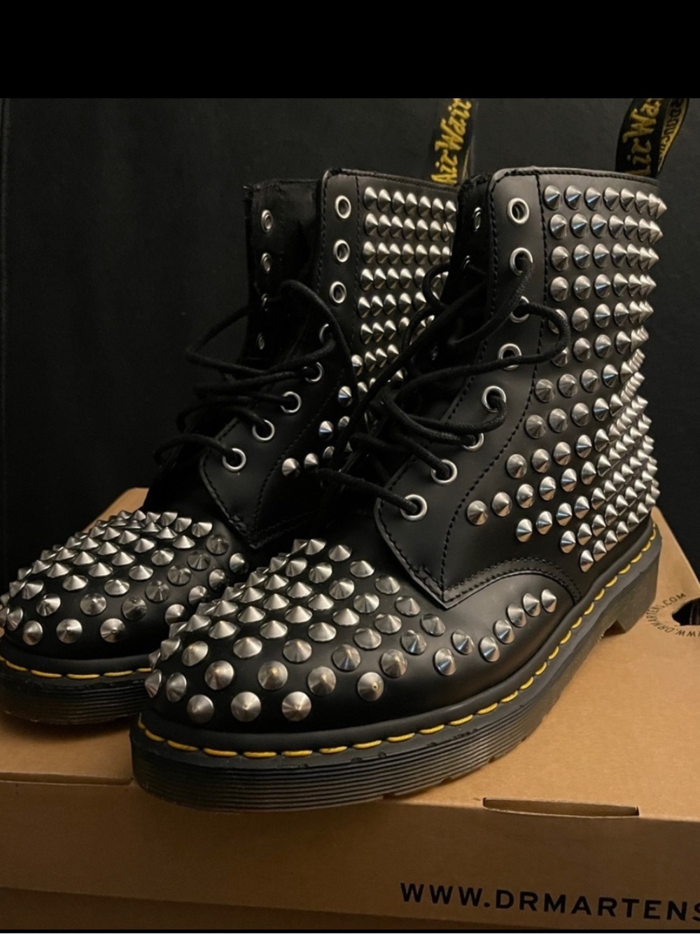 #1 DOC DR MARTENS BLACK LEATHER CHROME SPIKE STUDDED BOOTS SIZE 9US RARE UNISEX